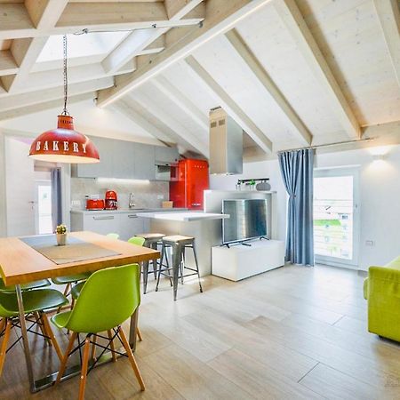 Casa Tosca - Holiday Home Torbole Sul Garda Luaran gambar