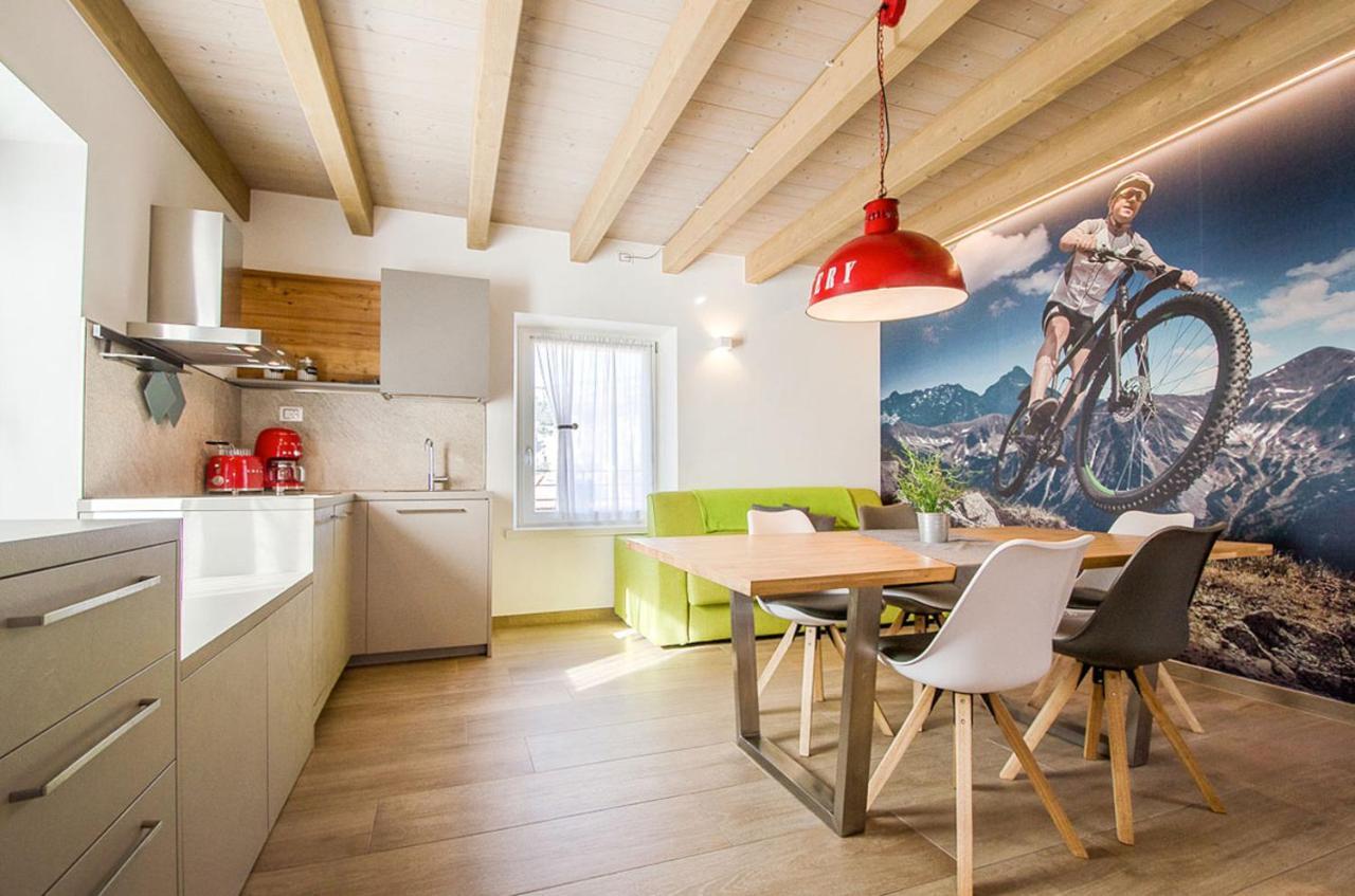 Casa Tosca - Holiday Home Torbole Sul Garda Luaran gambar