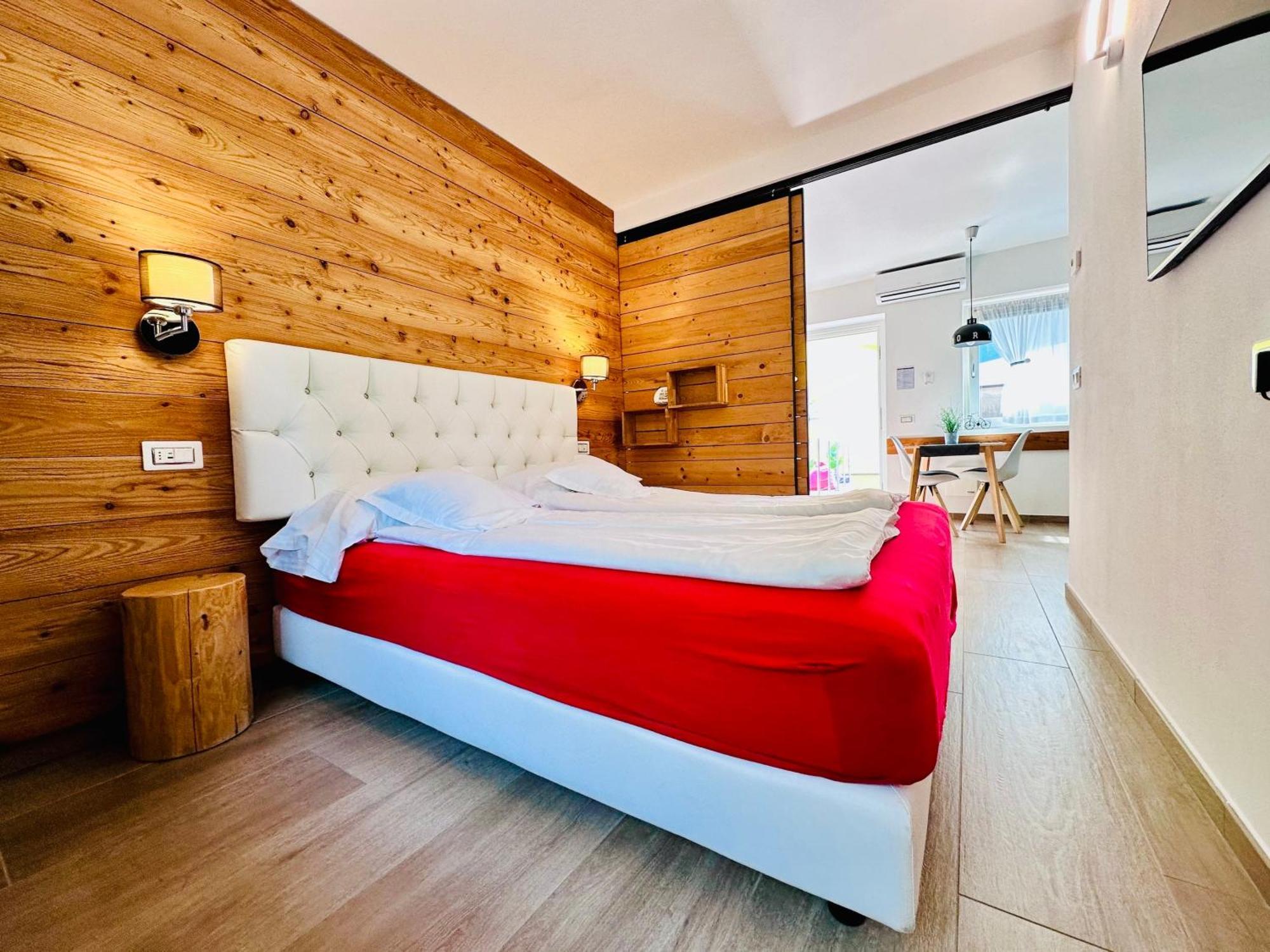 Casa Tosca - Holiday Home Torbole Sul Garda Luaran gambar