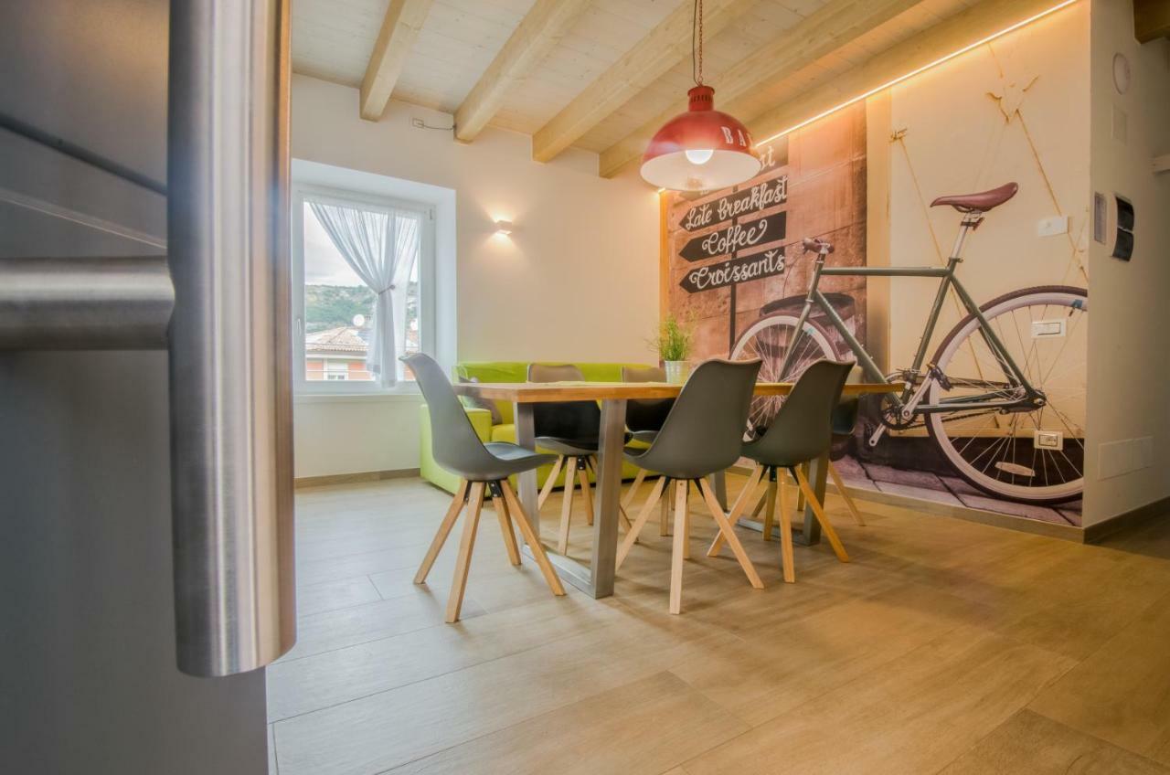 Casa Tosca - Holiday Home Torbole Sul Garda Luaran gambar