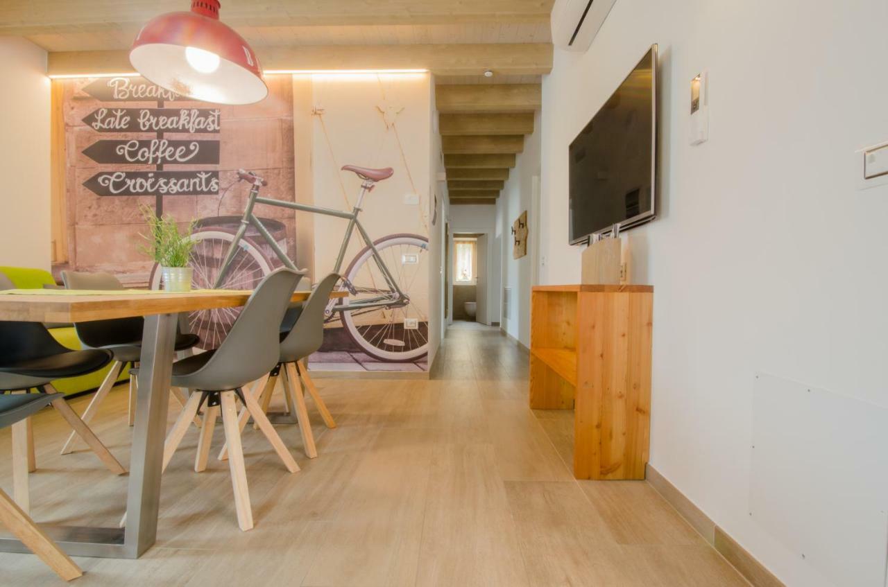 Casa Tosca - Holiday Home Torbole Sul Garda Luaran gambar