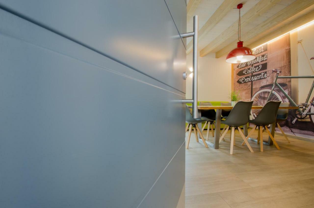 Casa Tosca - Holiday Home Torbole Sul Garda Luaran gambar